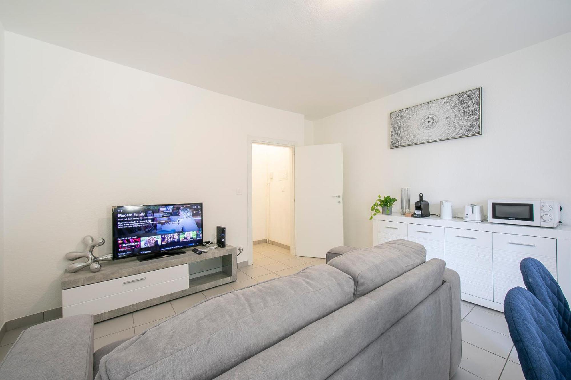 Apartment Casa Glicine - Happy